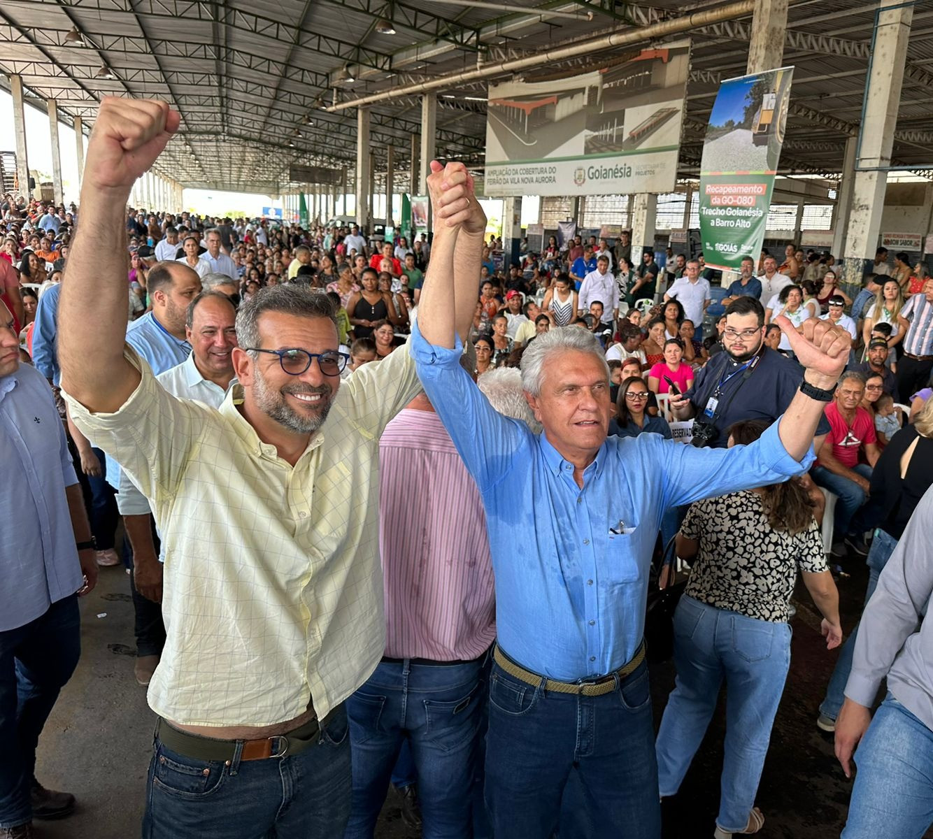 Ronaldo Caiado e Renato de Castro realizam entrega de benefícios e anunciam novos investimentos para Goianésia